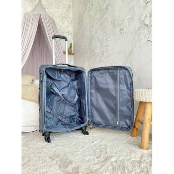 Ультра легкий средний текстильный чемодан на 4 колесах темно-синий с расширителем