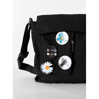 Messenger bag women's shoulder messenger bag in Korean style Harajuku anime kpop school youth bag for walking student teenage with 4 badges
