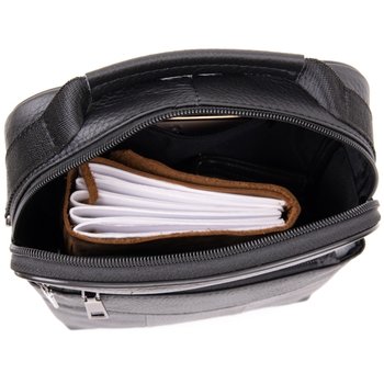 Herren-Umhängetasche im Hochformat aus echtem Leder